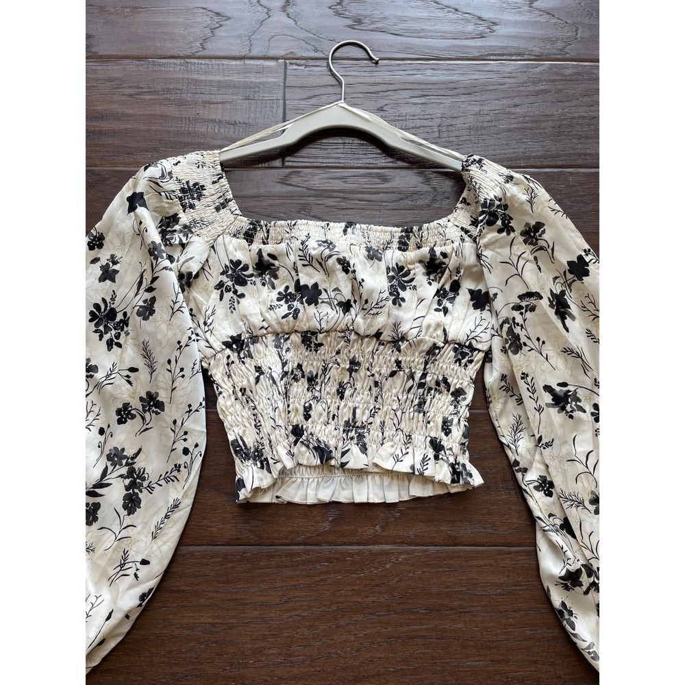 En Saison Floral Smocked Top Women's XS Cream Black Puff Sleeve Cottagecore NWT - Picture 7 of 7